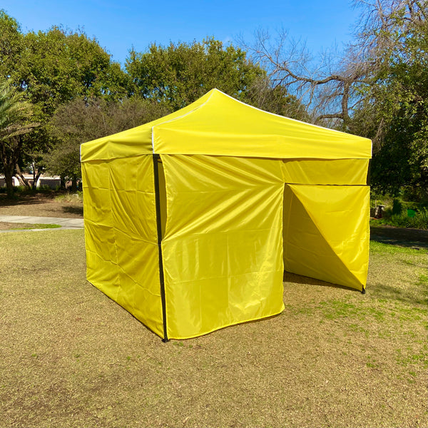 Toldo 3x3 Amarillo con Paredes lisas y Puerta con Zipper Marca MrToldo